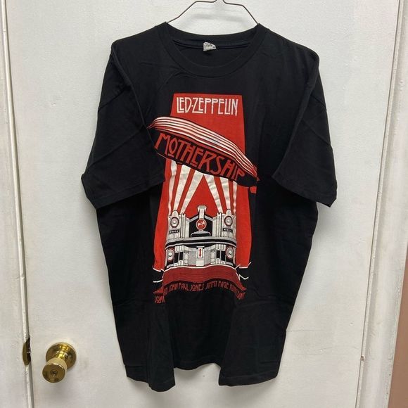 Led Zeppelin Mothership Band T-Shirt size XL - Picture 1 of 4
